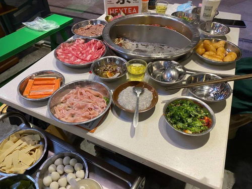 火鍋店驚現(xiàn)活壁虎，市民曝光現(xiàn)場(chǎng)圖引發(fā)熱議，商家回應(yīng)稱(chēng)系飲品意外